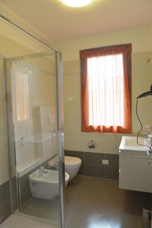 Villa Artemia Manerba del Garda Habitación foto