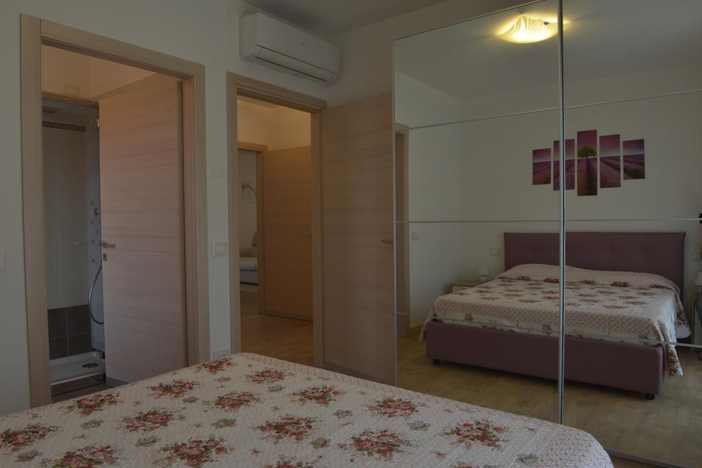Villa Artemia Manerba del Garda Habitación foto