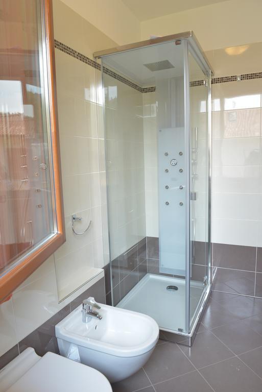 Villa Artemia Manerba del Garda Habitación foto