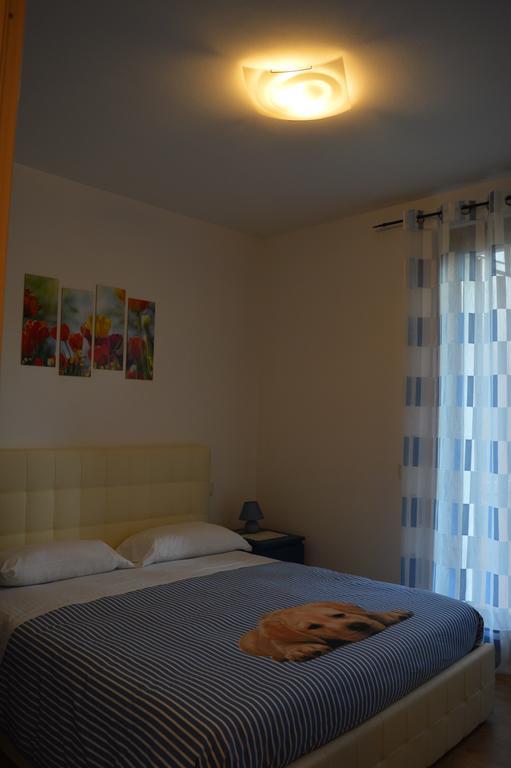 Villa Artemia Manerba del Garda Habitación foto